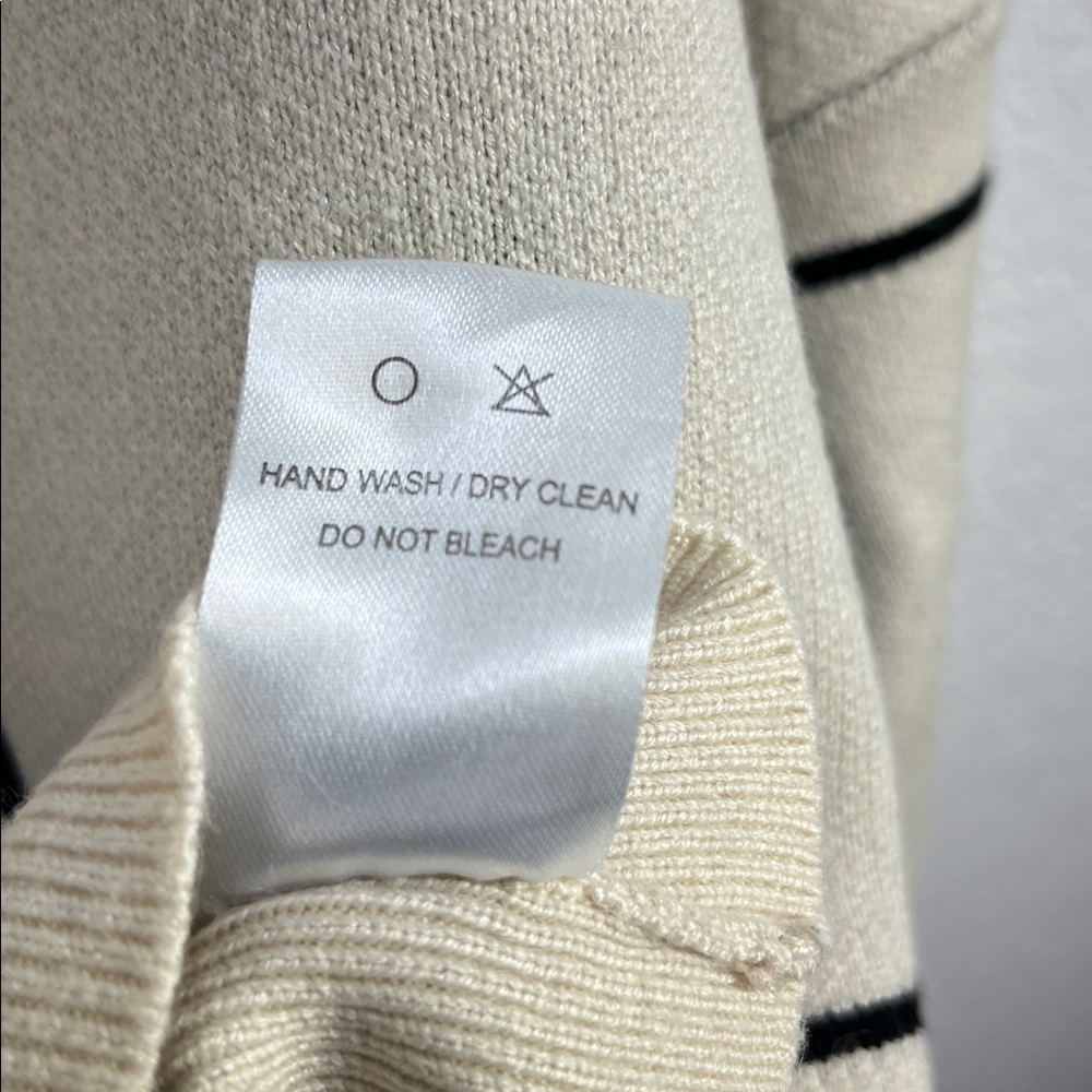 Chicwish Womens Grid Boxy Fit Batwing Sleeves Sweater Khaki Small/ Medium Wool - Picture 5 of 9